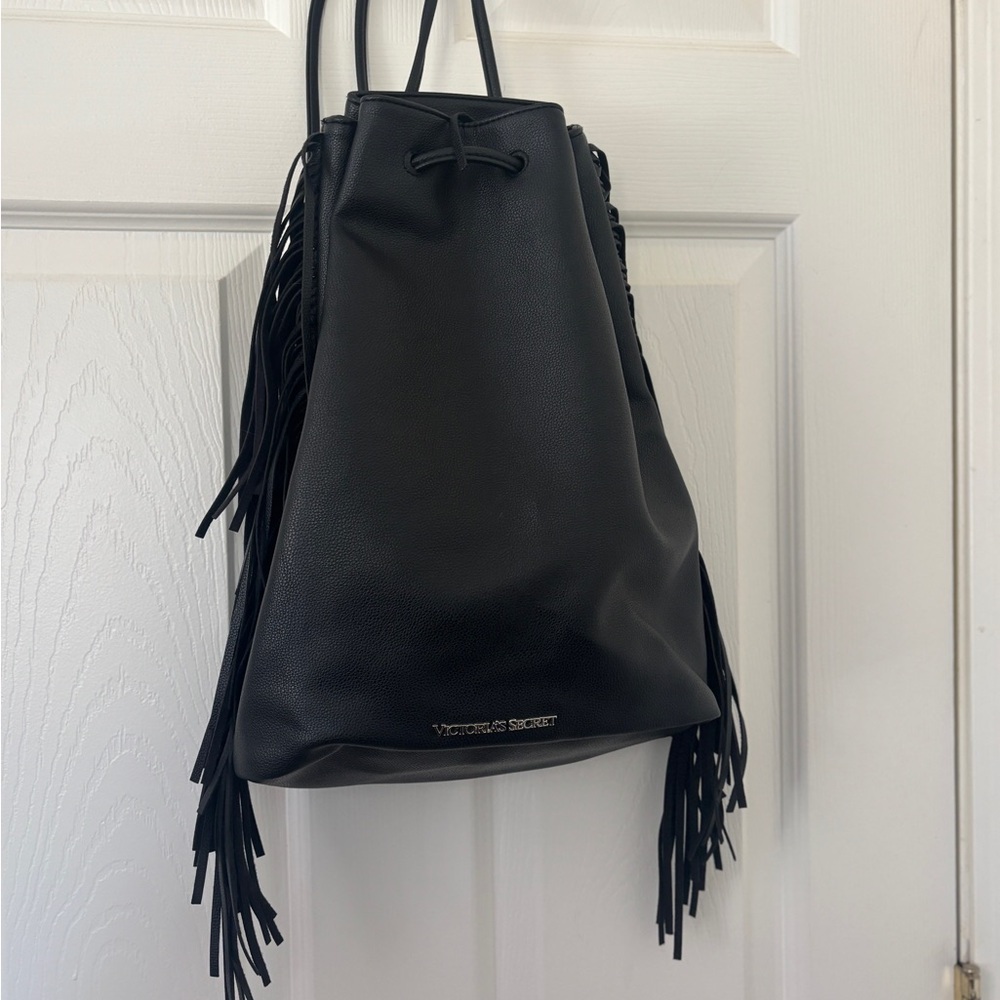 Victoria’s Secret‎ Faux Leather Fringe Bucket Backpack Purse - Picture 3 of 10